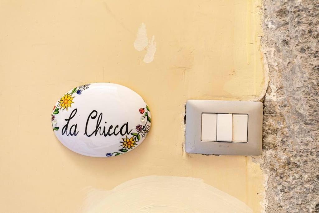 La Chicca Appartamento Intero Nei Quartieri Spagnoli Napoli Esterno foto