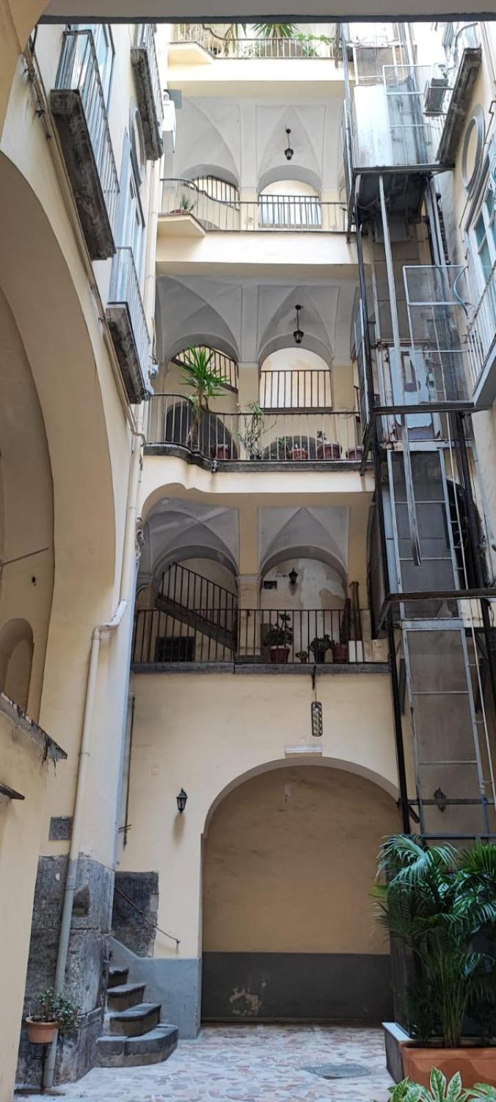 La Chicca Appartamento Intero Nei Quartieri Spagnoli Napoli Esterno foto