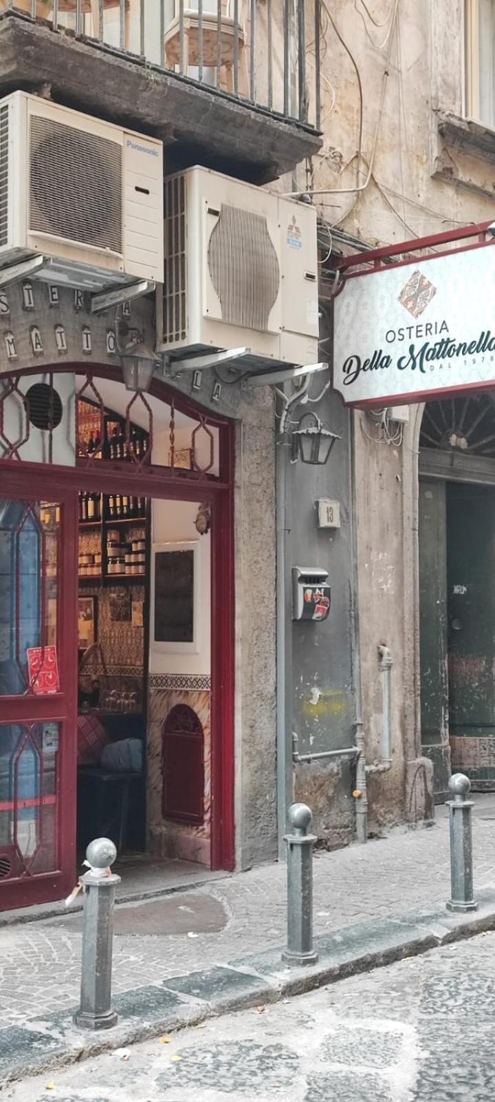 La Chicca Appartamento Intero Nei Quartieri Spagnoli Napoli Esterno foto