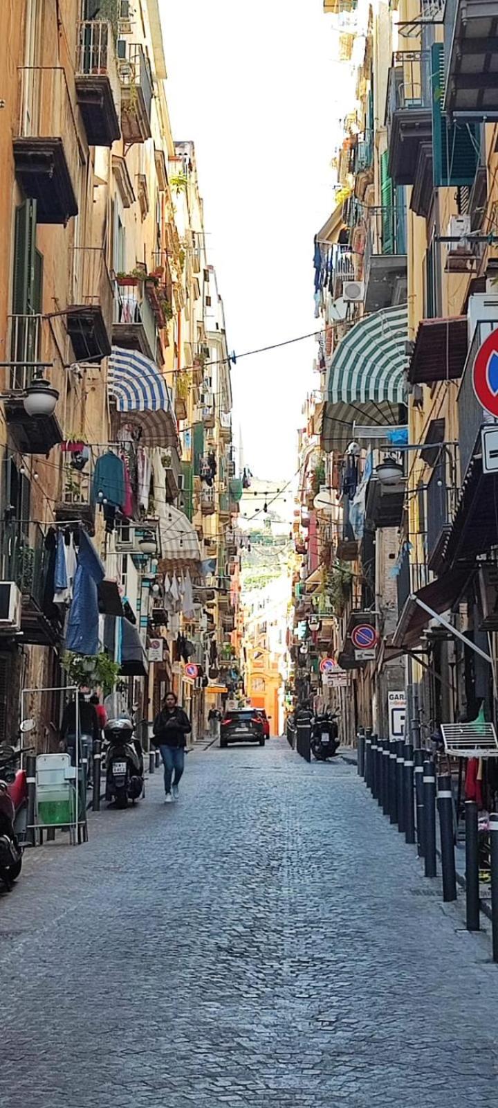 La Chicca Appartamento Intero Nei Quartieri Spagnoli Napoli Esterno foto