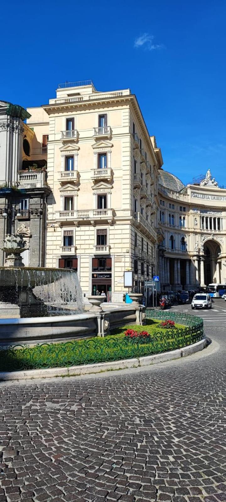 La Chicca Appartamento Intero Nei Quartieri Spagnoli Napoli Esterno foto